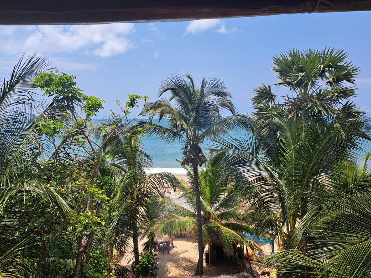 The Surf Access Guest House Baía de Arugam Exterior foto